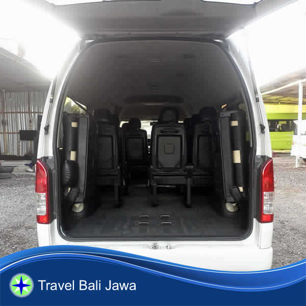 Ruang Bagasi Toyota Hiace Carter Mobil Denpasar Surabaya Jawa Timur.